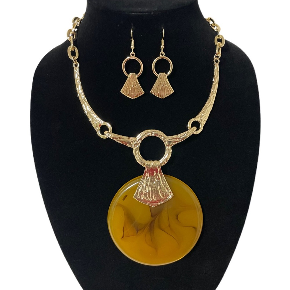 1138-Large Circle Pendant Necklace Set-Dark Yellow